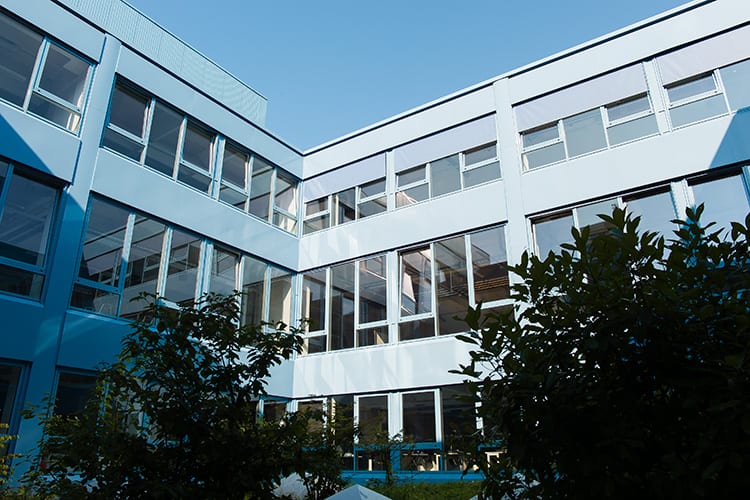 Gymnase de Provence 4e site de la BCU Lausanne.
