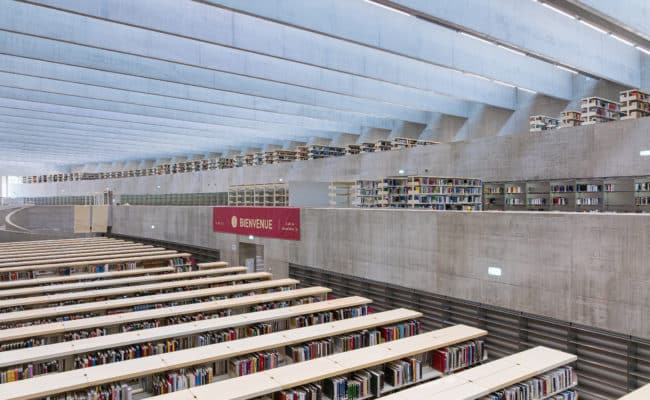Extension de l’Unitheque demenagement des collections. A quelques jours de l’ouverture de la bibliotheque provisoire. Photographie realisee a l’aide d’un drone.