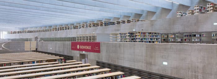 Extension de l'Unitheque demenagement des collections. A quelques jours de l'ouverture de la bibliotheque provisoire. Photographie realisee a l'aide d'un drone.