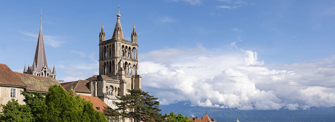 Vue sur la cathedrale de Lausanne depuis la tourelle du Palais de Rumine.